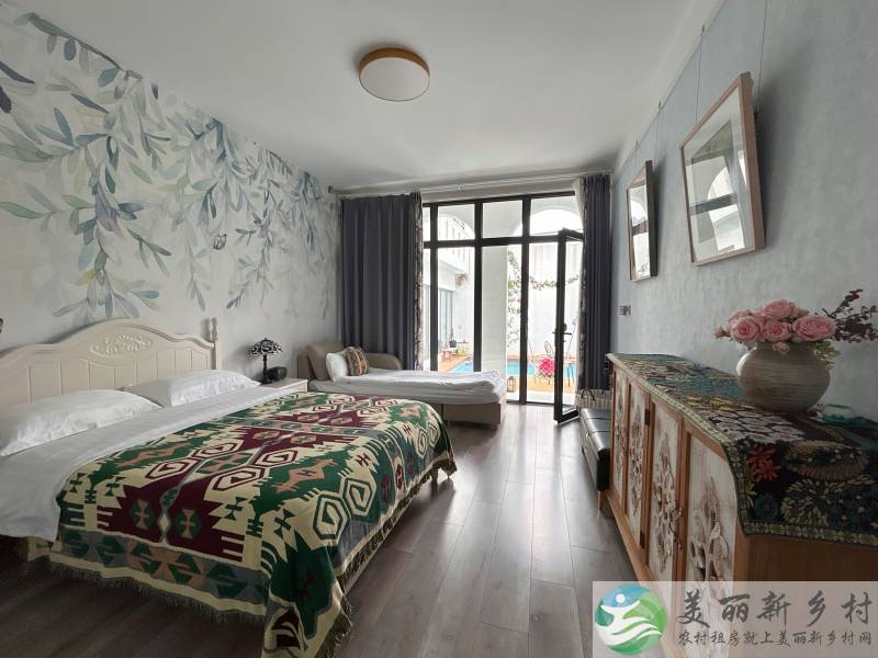 北京怀柔黄花城水长城景区艺术家四居院子，超大观景露台，院后15分钟上长城，院前有青山绿水