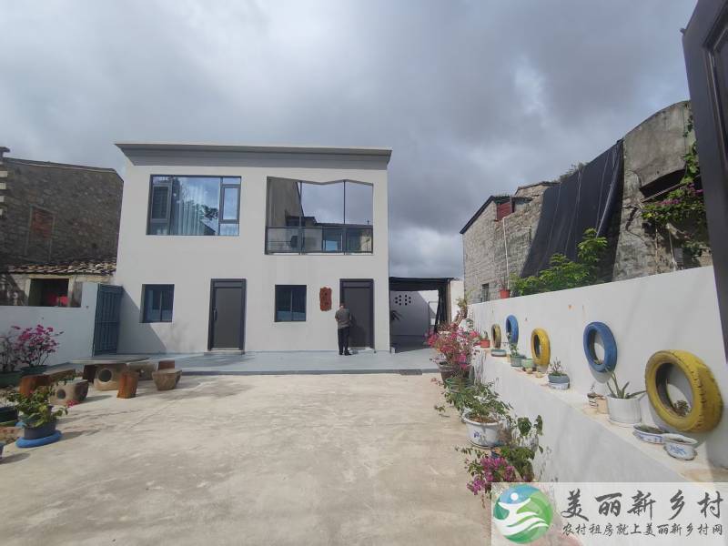 苏平江楼村