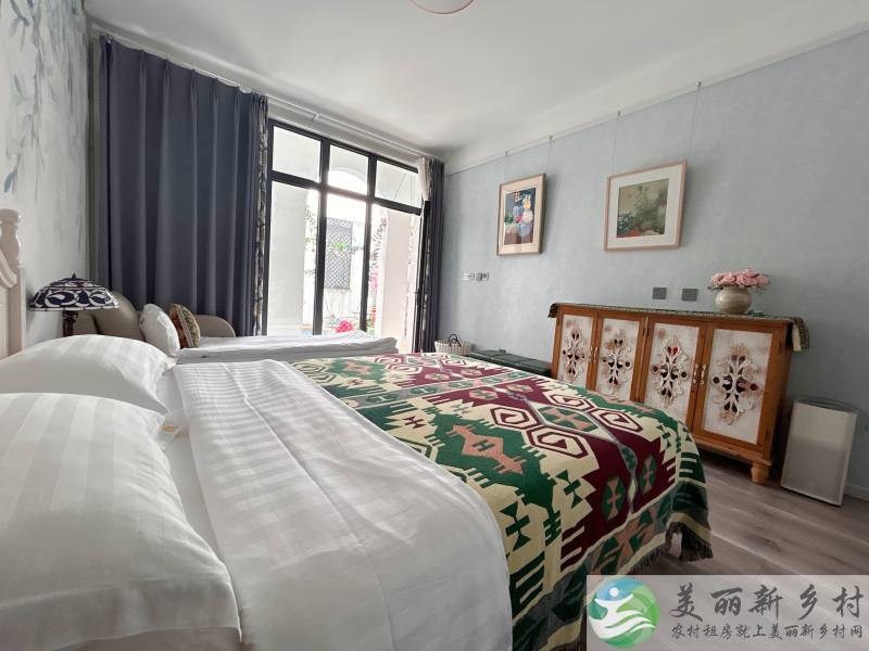 北京怀柔黄花城水长城景区艺术家四居院子，超大观景露台，院后15分钟上长城，院前有青山绿水
