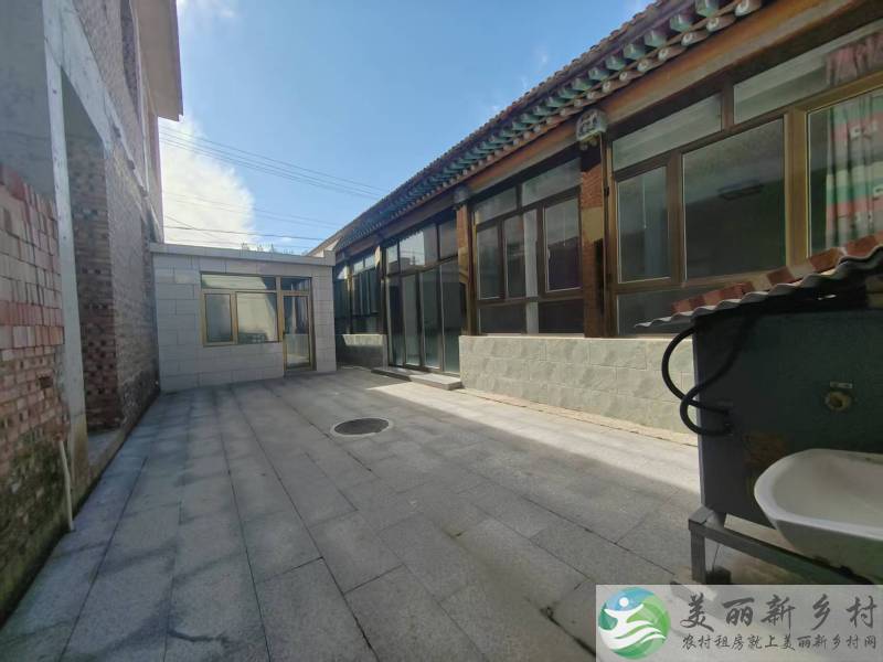 京平边民俗村低价二居精装小院