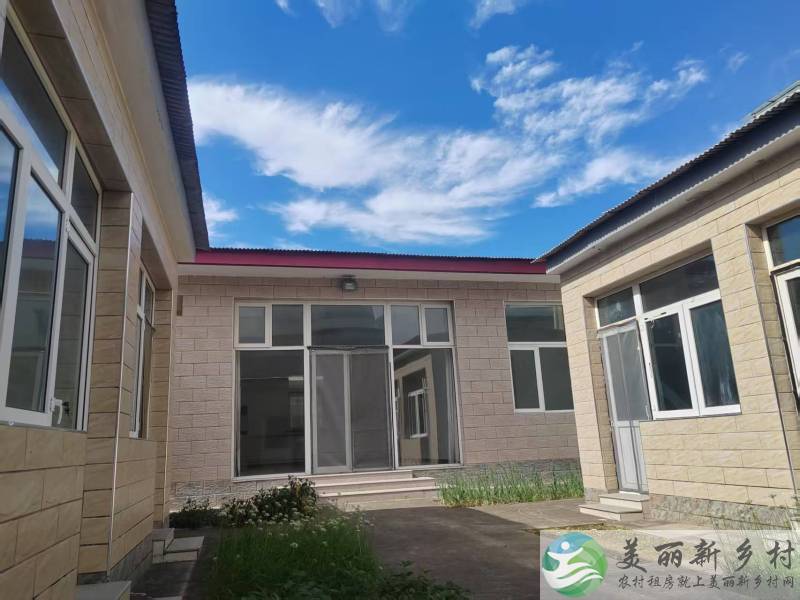 京平边民俗村首现超大三合院，带独立车库