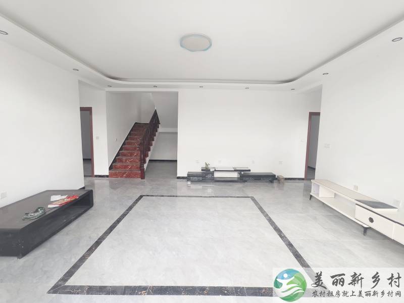 顺义赵全营~6室3卫，价不高。