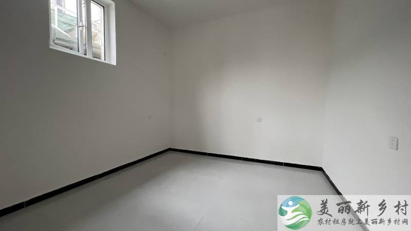 顺义李桥田园小院-四室两卫新房首出/边上停车场