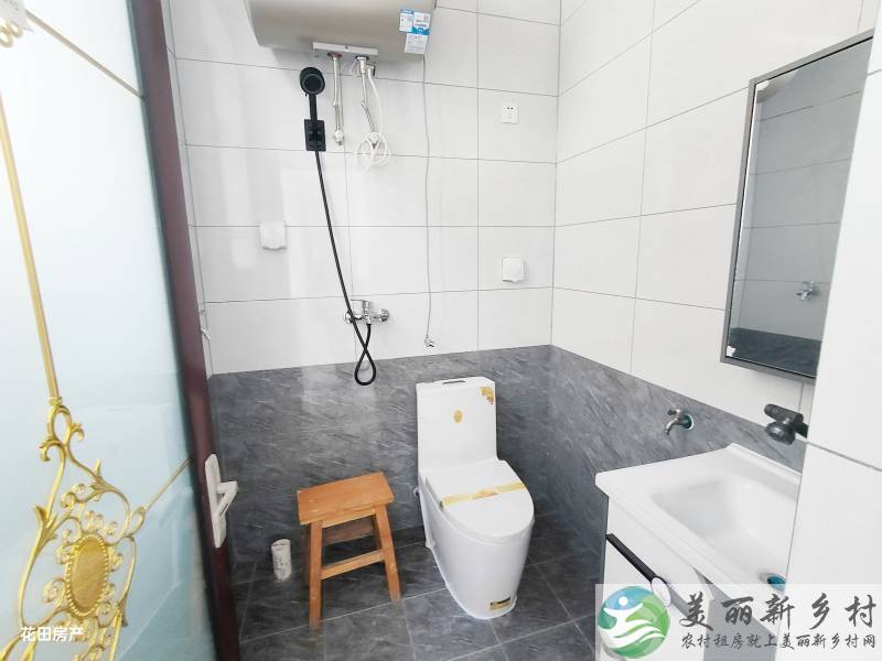 顺义赵全营~两室两厅一厨一卫，好停车。