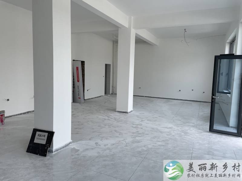 一层临街商铺出租 独立卧室 独立卫生间