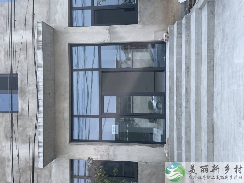 一层临街商铺出租 独立卧室 独立卫生间