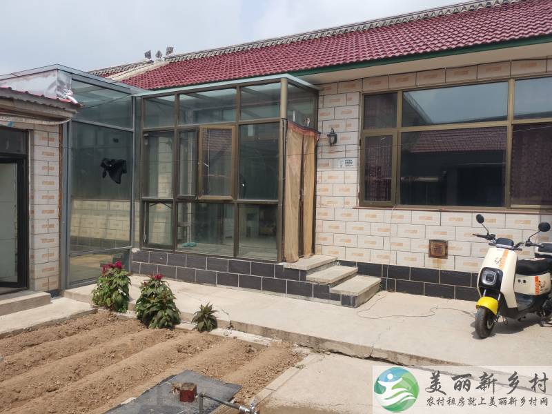 北京市延庆区农村小院底价出租，紧邻龙庆峡风景区，交通便利有上下水，公交便利，环境优美，体验田园生活。