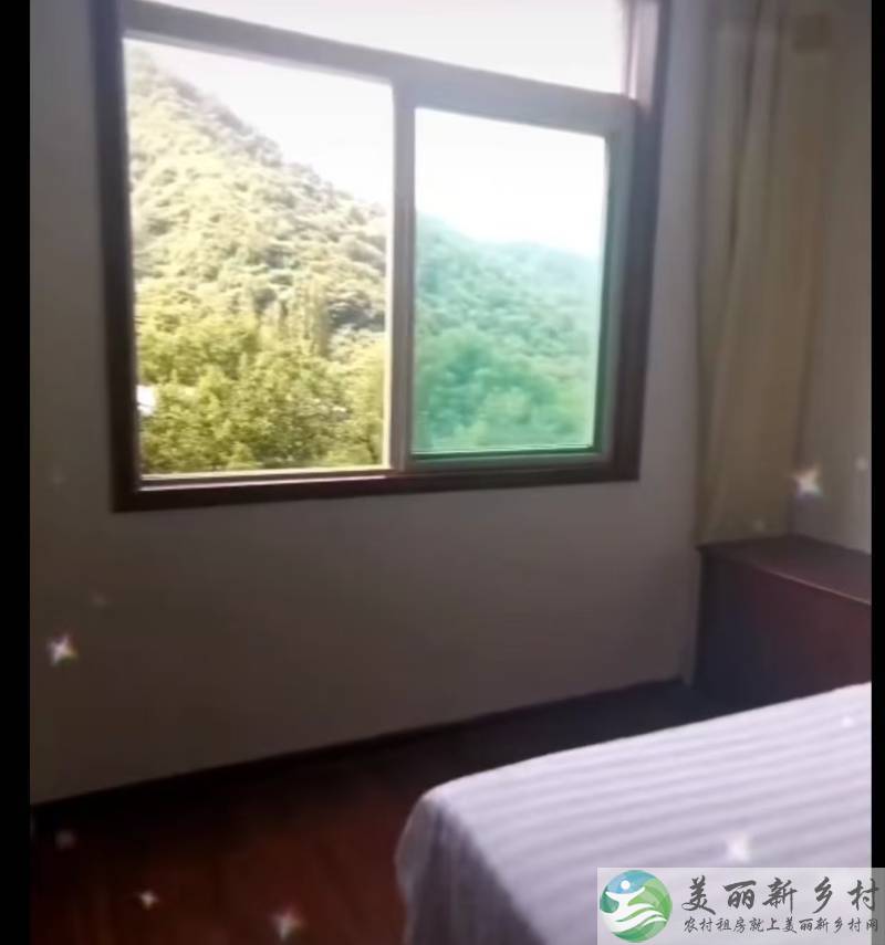 滦镇石峡村独栋别墅房屋出租
