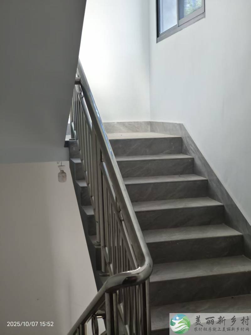 坪塘镇花扎街新建自建房出租