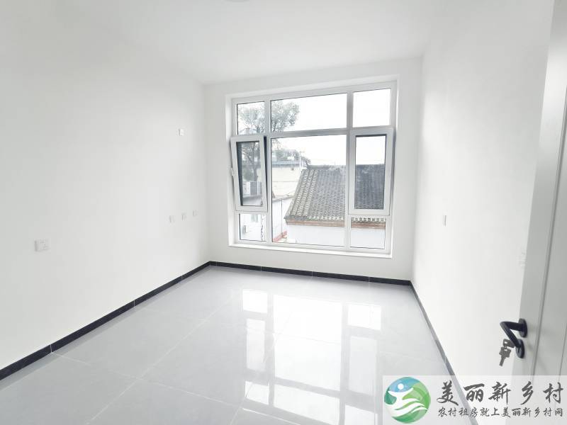顺义北石槽~五室三卫，村边环境好。