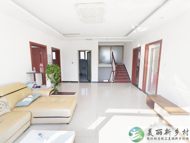 顺义马坡~五室两卫，环境好自己停车场。
