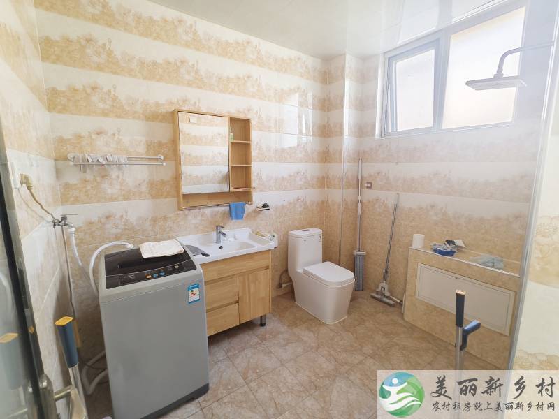 顺义马坡~五室两卫，环境好自己停车场。
