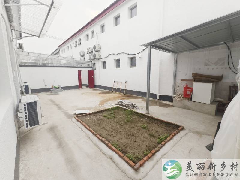 顺义高丽营~5室三卫，门口好停车。