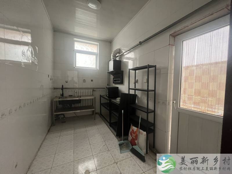 顺义李遂三室小院，车能进院独立电卡