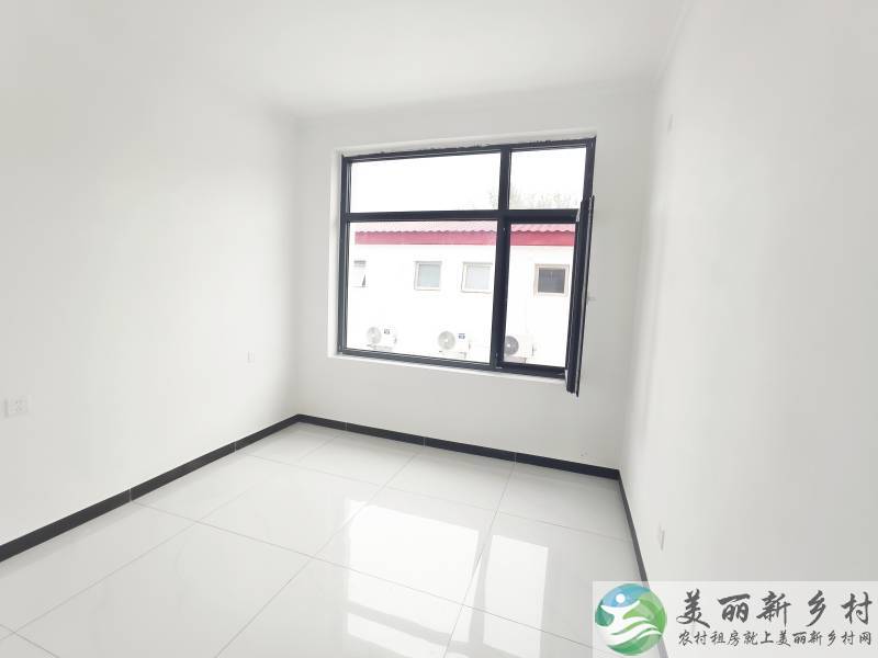 顺义高丽营~5室三卫，门口好停车。