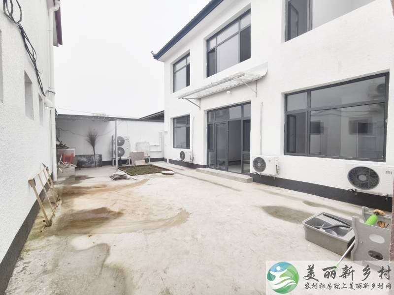 顺义高丽营~5室三卫，门口好停车。