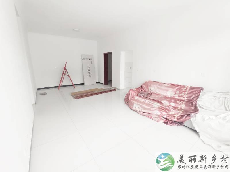 顺义高丽营~5室三卫，门口好停车。