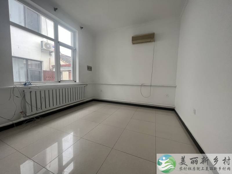 顺义李遂三室小院，车能进院独立电卡