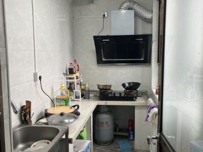 整院出租，三室一廳，一廚一衛
