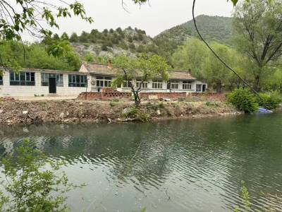 北京延庆农村院子-绝了地下温泉活水2亩独大院出租