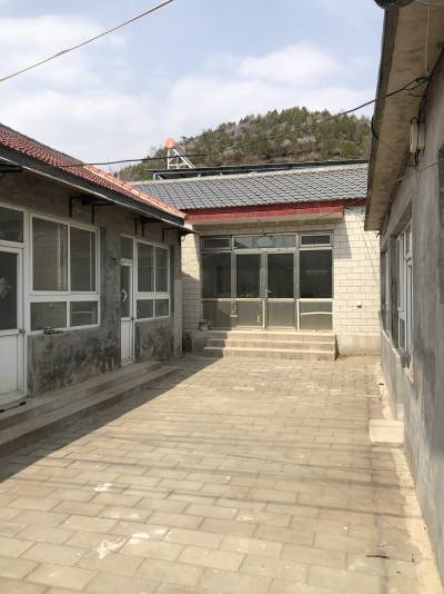 北京門(mén)頭溝妙峰山炭廠(chǎng)村院子出租