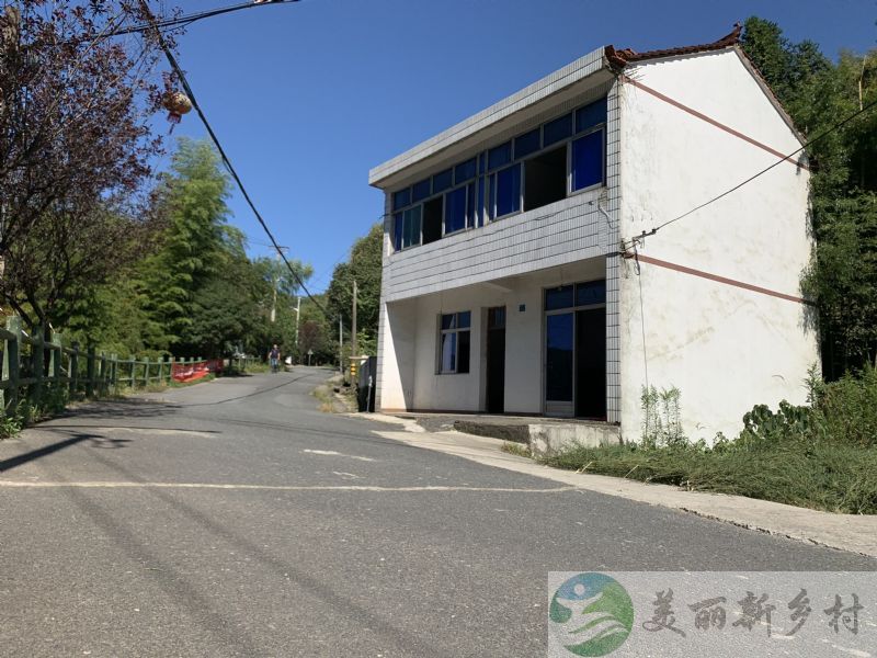 浙江省余姚市鹿亭乡高山村（褚百良）风景优美农村房子出租